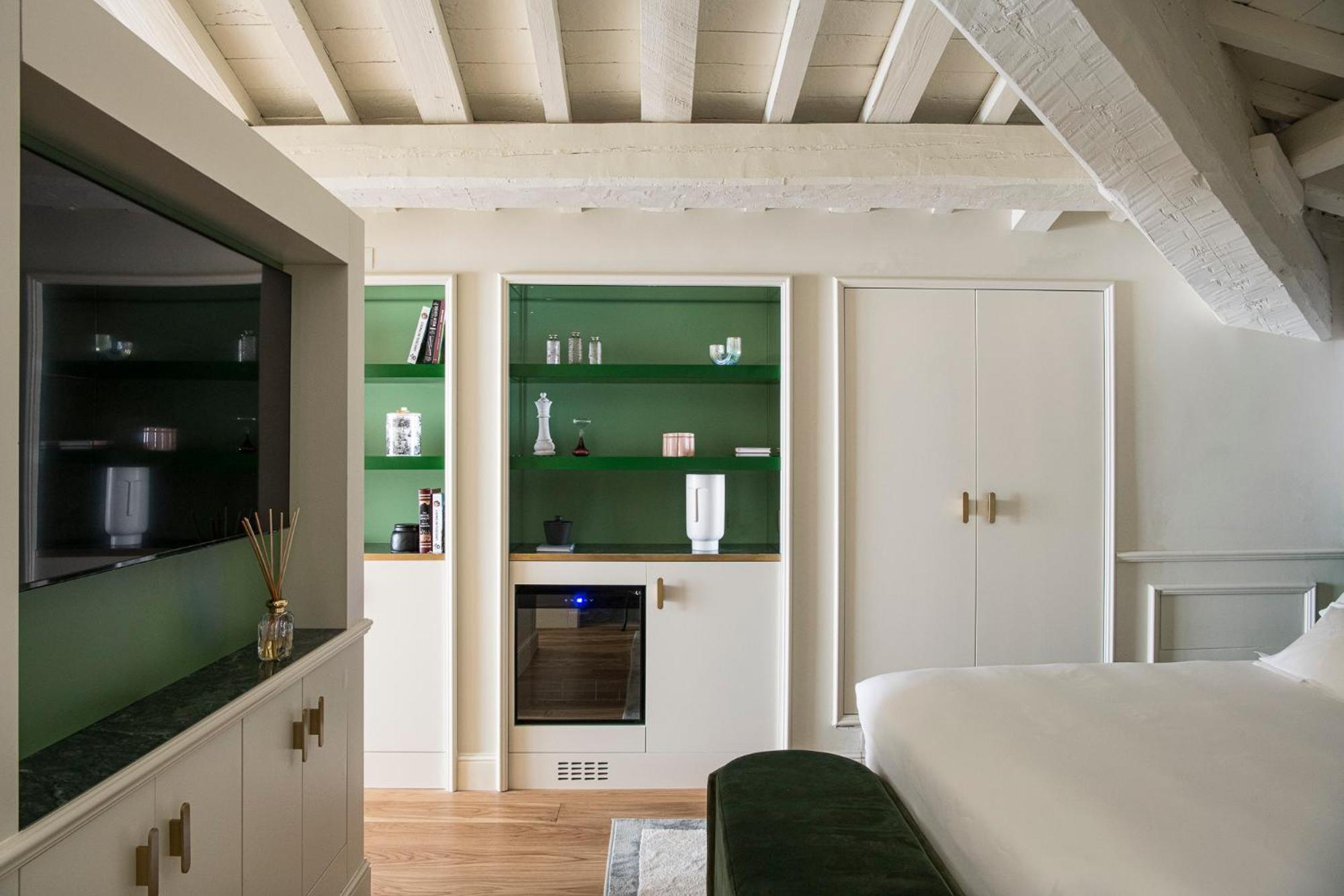 Hotel La Gemma Florença Exterior foto The interior of a flat at the top of the building